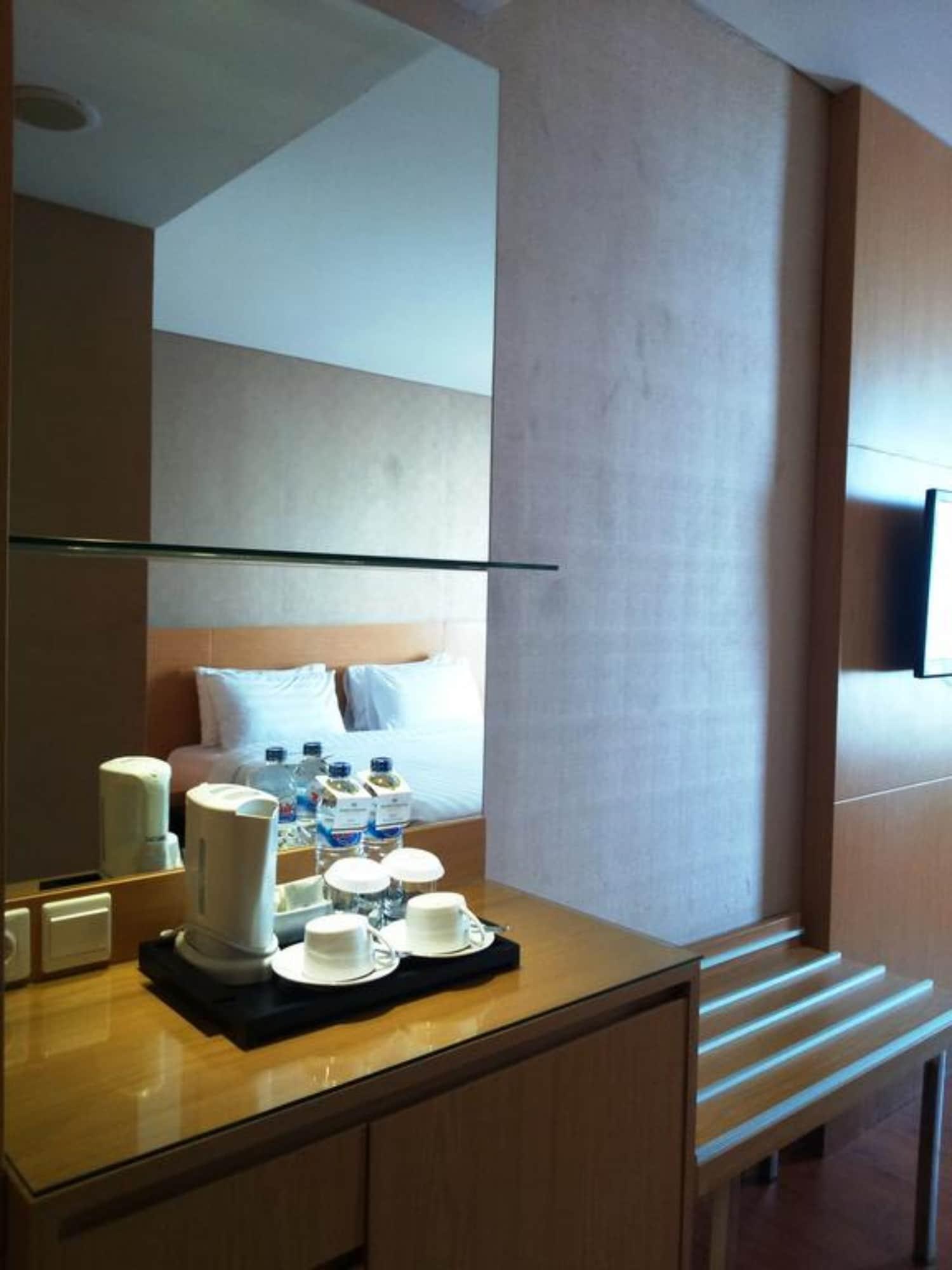 Hotel Santika Premiere Gubeng Surabaya Esterno foto