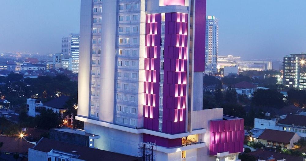Hotel Santika Premiere Gubeng Surabaya Esterno foto