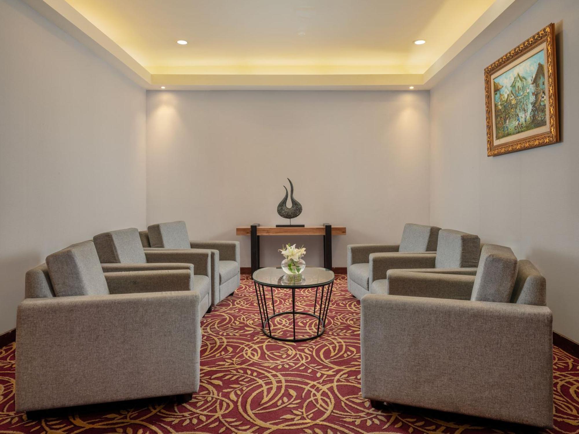 Hotel Santika Premiere Gubeng Surabaya Esterno foto