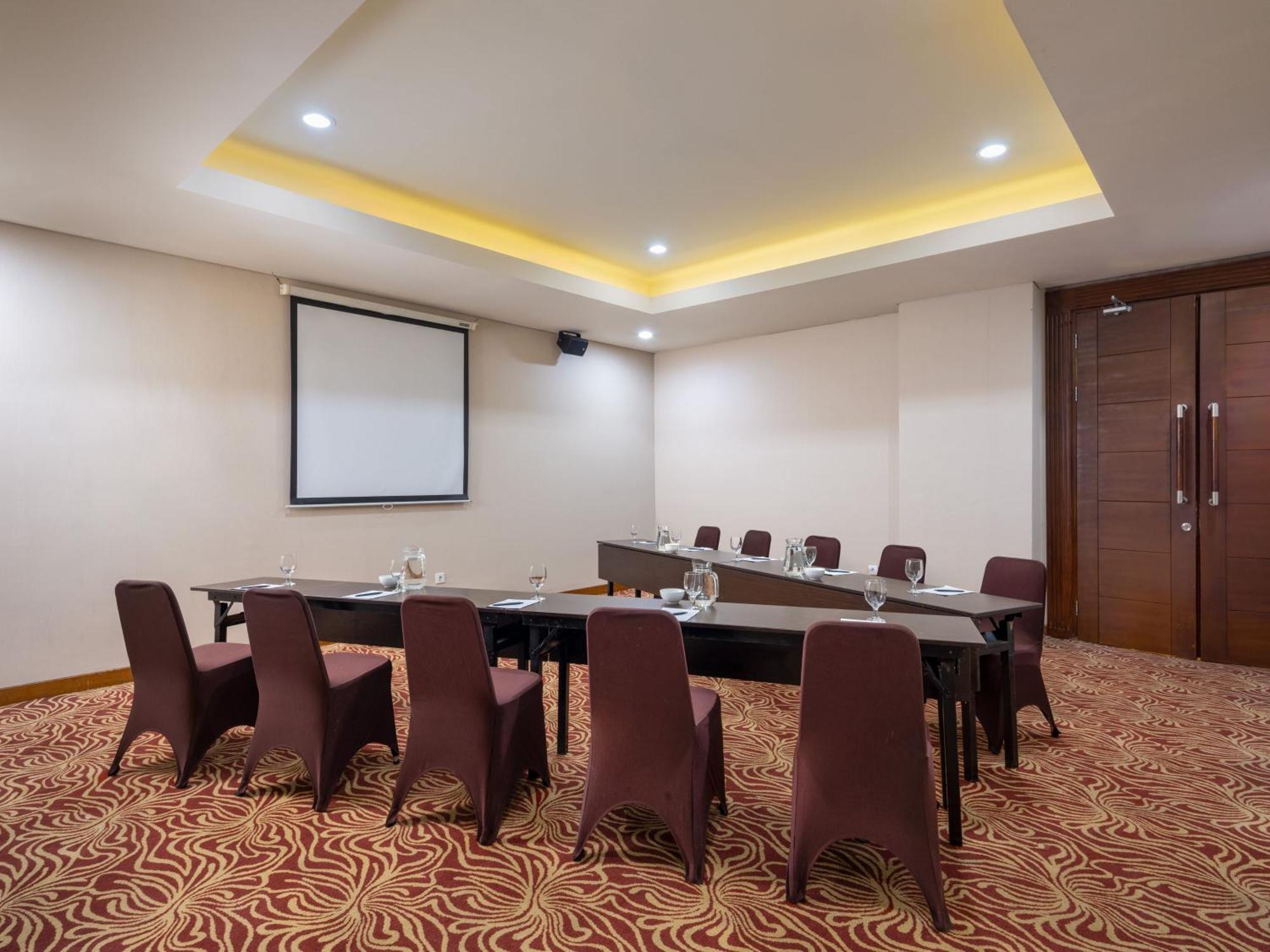 Hotel Santika Premiere Gubeng Surabaya Esterno foto