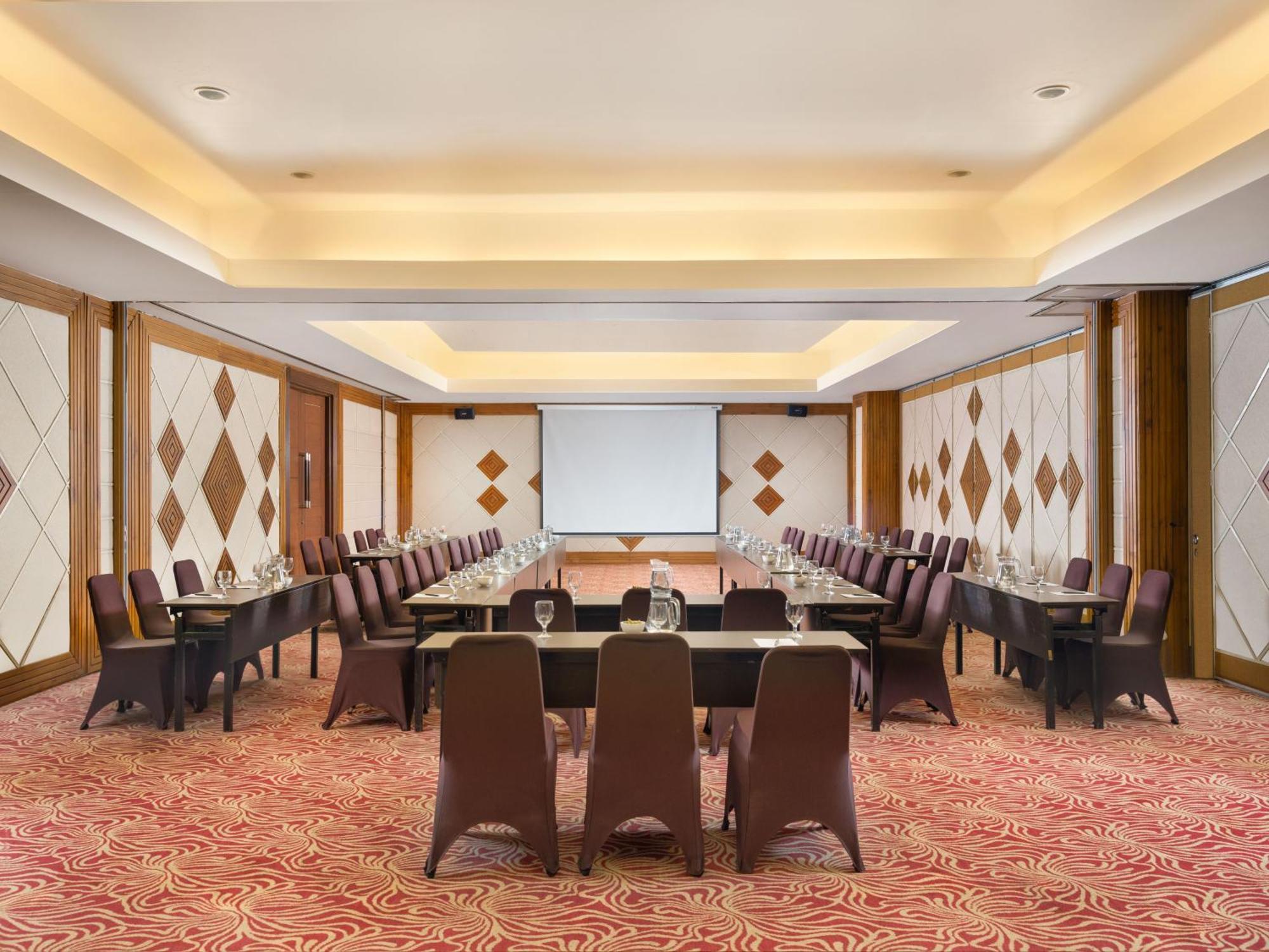Hotel Santika Premiere Gubeng Surabaya Esterno foto